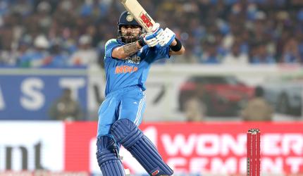 Kohli Turns Back the Clock And Turns Up the Sixes