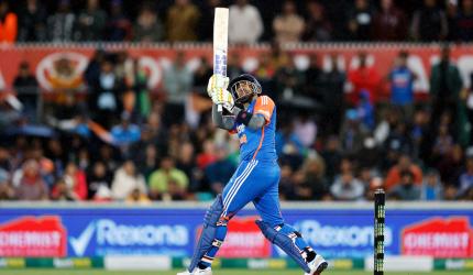 Gill, SKY's Batting Woes Deepen!