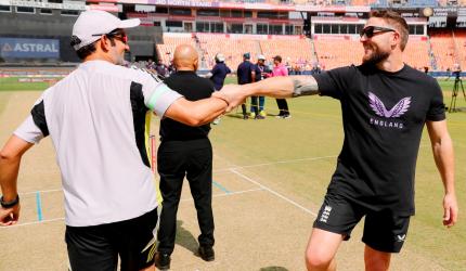 Old Teammates Gambhir, McCullum Reunite