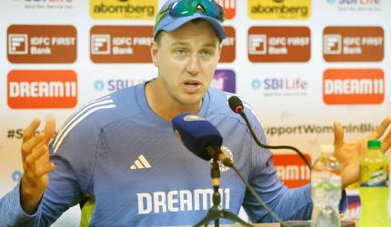 Champions Trophy: Morkel leaves India camp after...