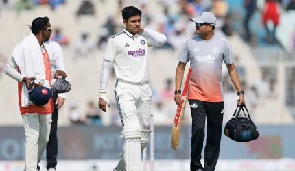 Morkel blames 'bad night's sleep' for Gill injury