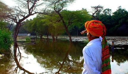 #IndiaPhotos: Time for reflection