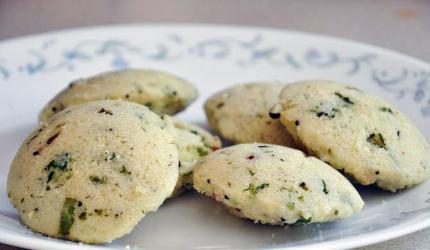 Breakfast Recipe: How to make Rava Idli