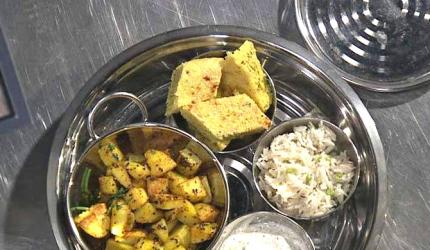 Veg Thali Recipe: Potato Curry, Peas Pulao, Dhokla, Raita and Rotli