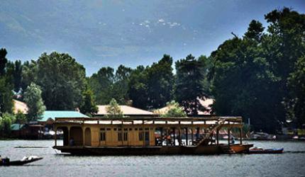 In pix: The beautiful lakes of Kashmir