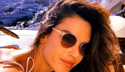 Pics: Alessandra shows off bikini bod in Greece