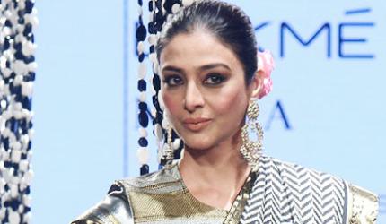 Must-see! Tabu scorches the ramp in a lehenga