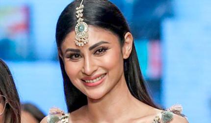 Mouni, Kriti, Mrunal! Vote For The Hottest Showstopper