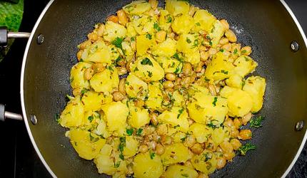 Recipe: Dry Aloo Sabzi With Peanuts