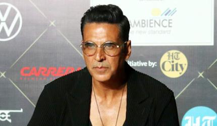 Sabse Bada Khiladi Strikes A Pose 