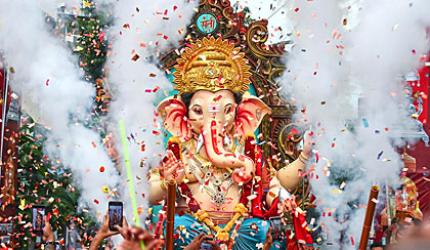 Ala Re Ala, Ganpati Bappa Ala!