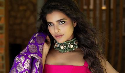 Aishwarya Knows No Fashion Limits