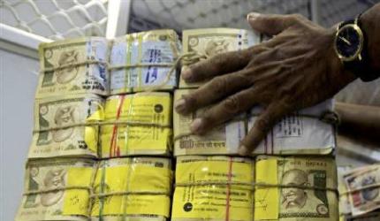 EC mulls cashless funding to check black money in elections