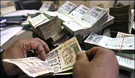 Congress shows cash books to EC, BJP looks away