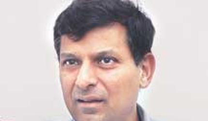 No sovereign bond issue: Raghuram Rajan