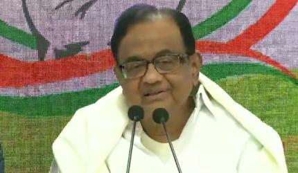 Did the FM even read Economic Survey, asks Chidambaram