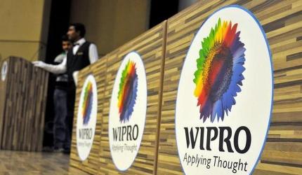 Wipro set to cut hundreds of jobs