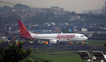 Canada's De Havilland wins claim against SpiceJet