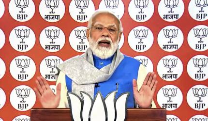 Budget's focus is poor, middle class, Modi tells BJP