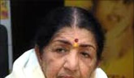 Lata Mangeshkar: Can't imagine anyone else clicking me now