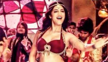 Video: Watch Shruti Haasan's sizzling item song in Tevar