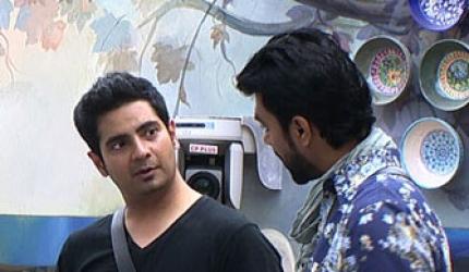 Bigg Boss 10: Go for it Lokesh! Chanakya Manu!