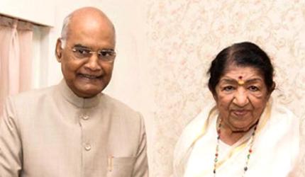 President Ram Nath Kovind meets Lata Mangeshkar