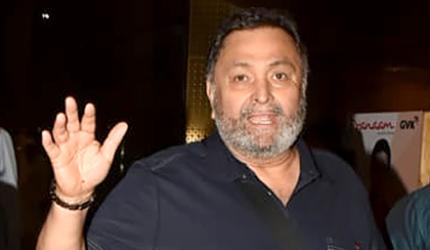 Watch: Rishi Kapoor returns to India