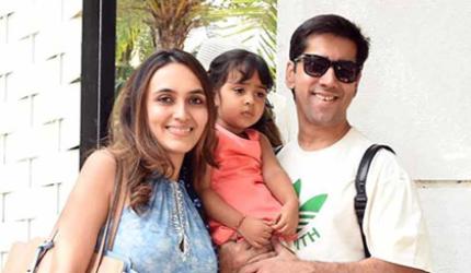 PIX: Varun's family leaves for Mumbai