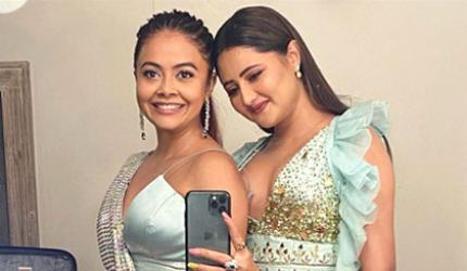 Rashami-Devoleena ENTER Bigg Boss OTT!