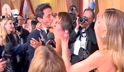 Halle Berry Recreates Adrien Brody's 2003 Oscar Kiss