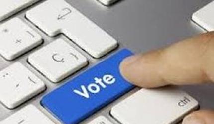 NRIs can't vote online in Lok Sabha polls, EC clarifies