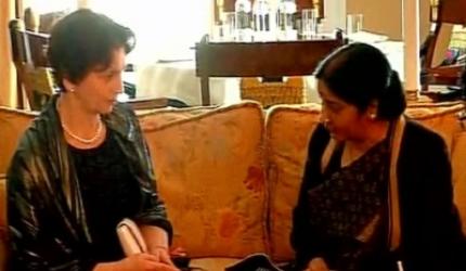 Swaraj meets Russian acid attack victim's mother