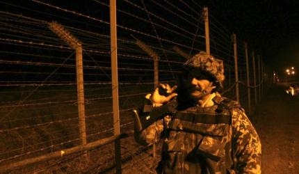 Pakistan targets Indian posts, civilian areas in J-K's Akhnoor