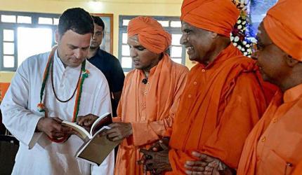 Note ban was RSS idea: Rahul in Karnataka