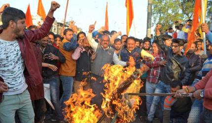 Contempt pleas against Karni Sena, 4 states for violence over Padmaavat