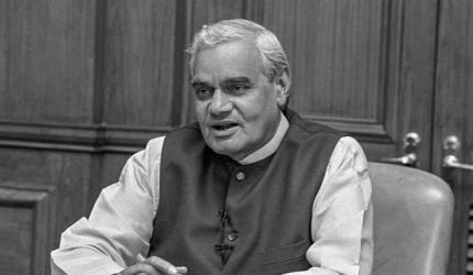 Vajpayee admitted to AIIMS with urinary tract infection