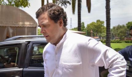 Rahul formally quits, asks CWC to find successor