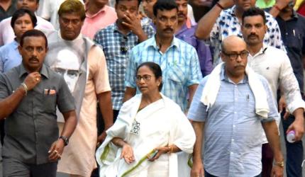 Mamata holds 7-km march to protest roadshow violence