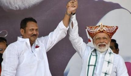 Has the Modi wave favoured Congress-NCP turncoats?