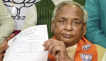 Kalyan Singh rejoins BJP, challenges Oppn on Ayodhya