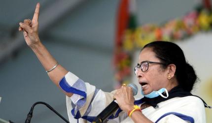 BJP should withdraw farm laws or steps down: Mamata