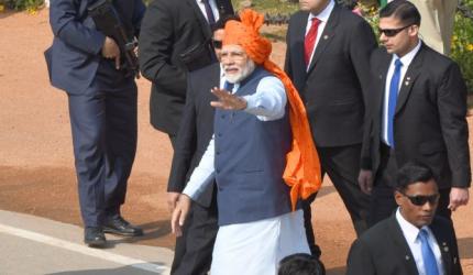 Modi sports signature 'safa' on Republic Day