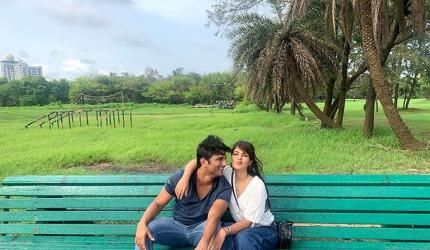 Sushant's father lodges FIR against Rhea Chakraborty 