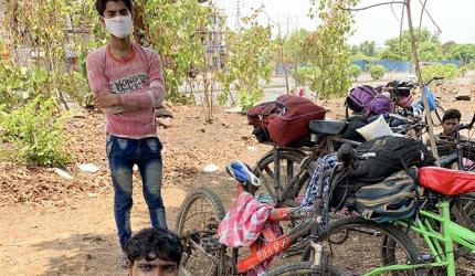 Why migrants are leaving Mumbai on cycle 