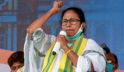 TMC, BJP in war of words over Mamata's injured leg