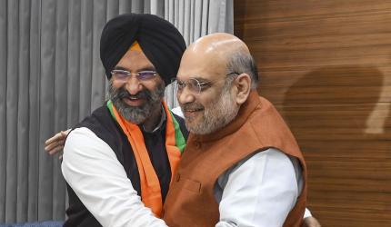 Akali leader Manjinder Singh Sirsa joins BJP