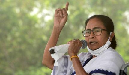 BJP making false promise of free ration: Mamata