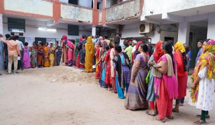 Cong claims 'unusually high voting' in Gujarat polls