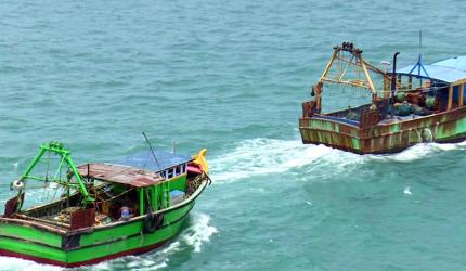 Sri Lankan navy opens fire on Indian fishermen, 5 hurt